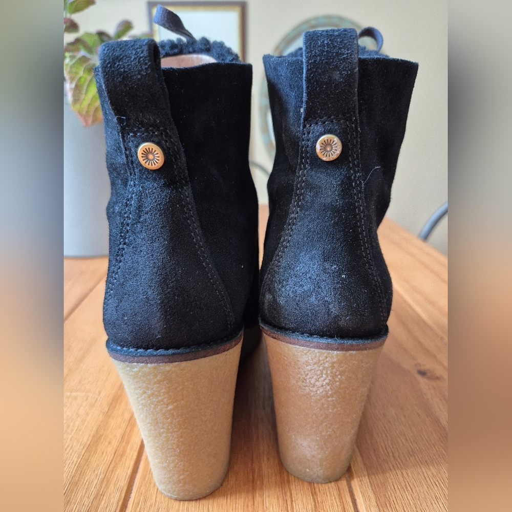 UGG Kiernan Wedge Lace-Up Booties - Size 9.5 - Picture 4 of 7
